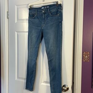 Old Navy Rockstar Super Skinny Mid-Rise 24/7 Sculpt
